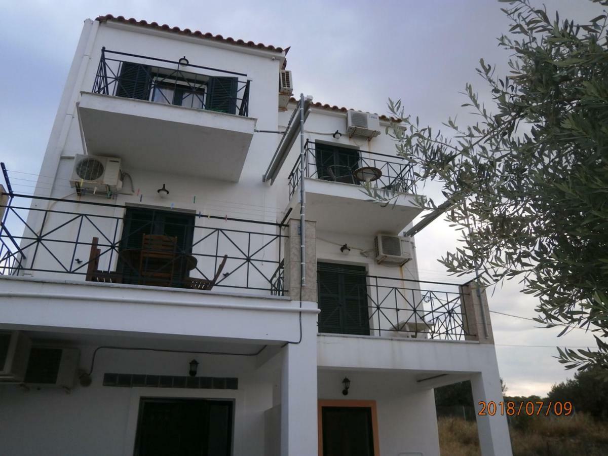 Flisvos Apartments Megalochori  المظهر الخارجي الصورة